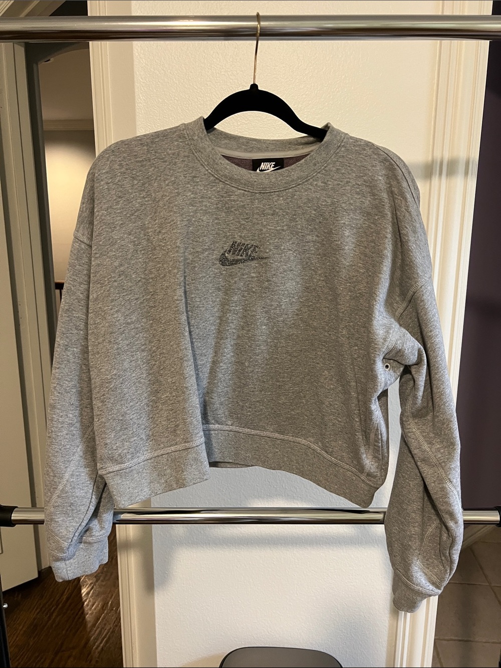 Nike Gray Cropped Crew Sweatshirt with Subtle Logo